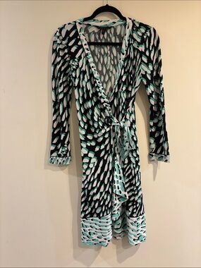 BCBGMaxAzria Black and White Printed Midi Wrap Dress